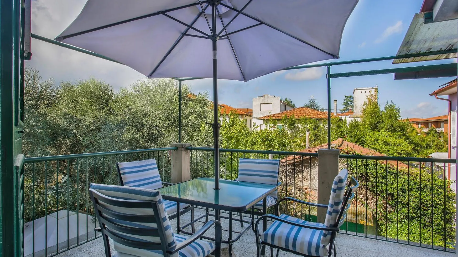 Residenza Augusta Apartment Lucca Italy