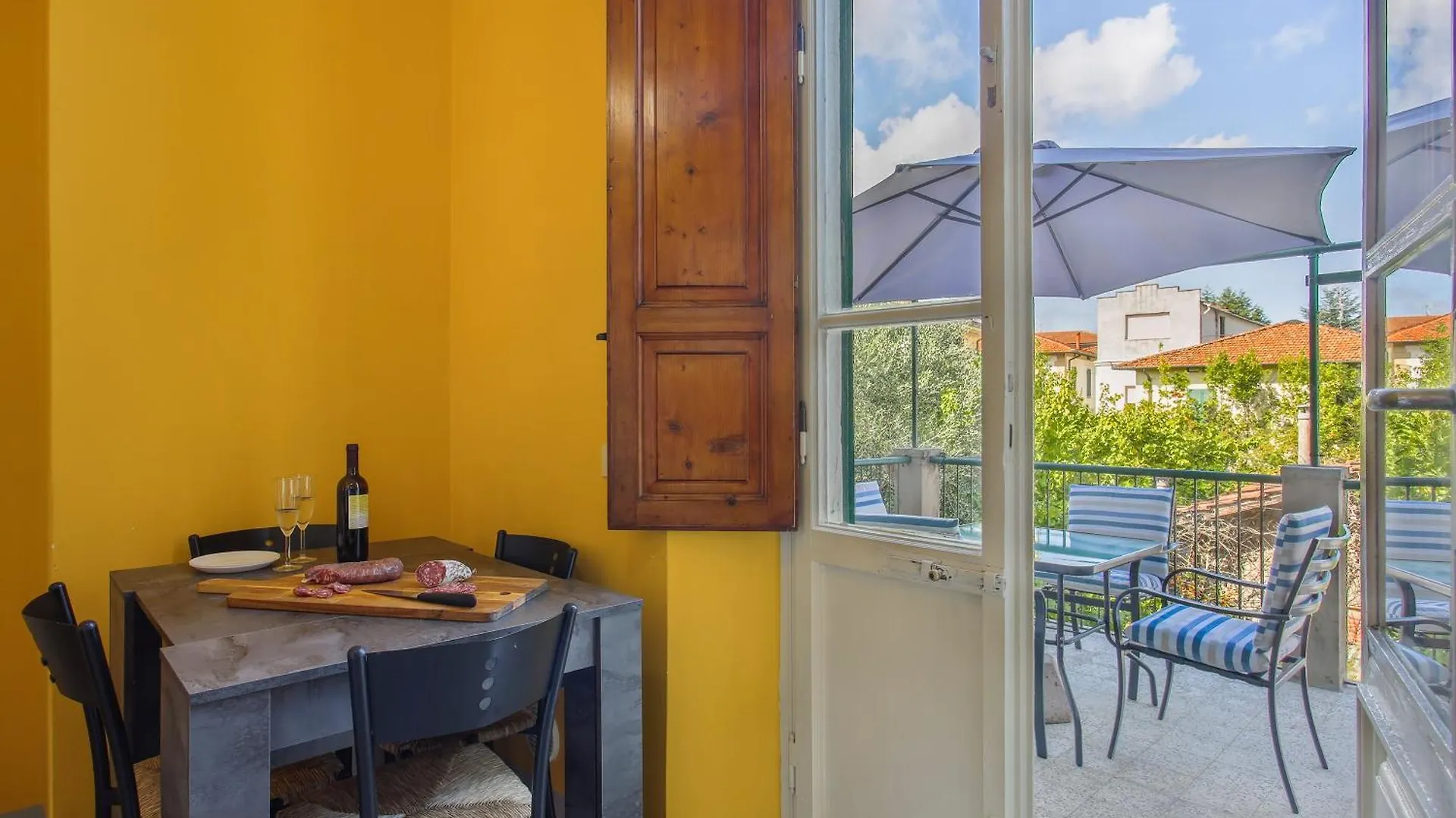 Residenza Augusta Apartment Lucca Italy